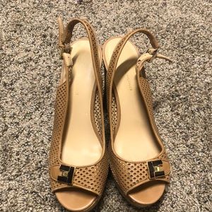 Women’s Tommy Hilfiger Tan wedge size 7